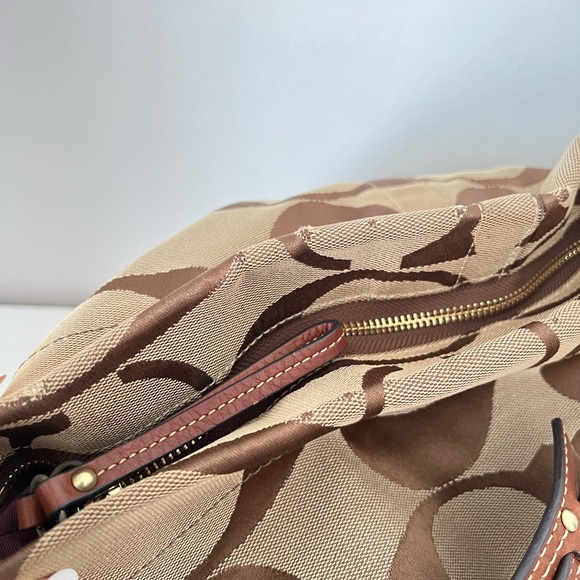 Coach Bag - Picture 8 of 13